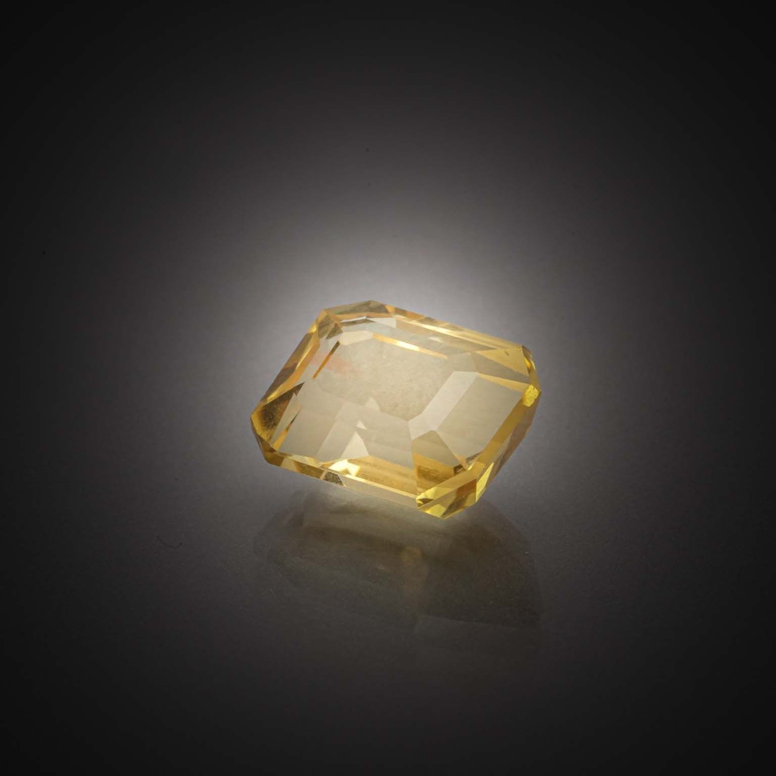 Quartz œil de tigre sur papier. - Lazuli