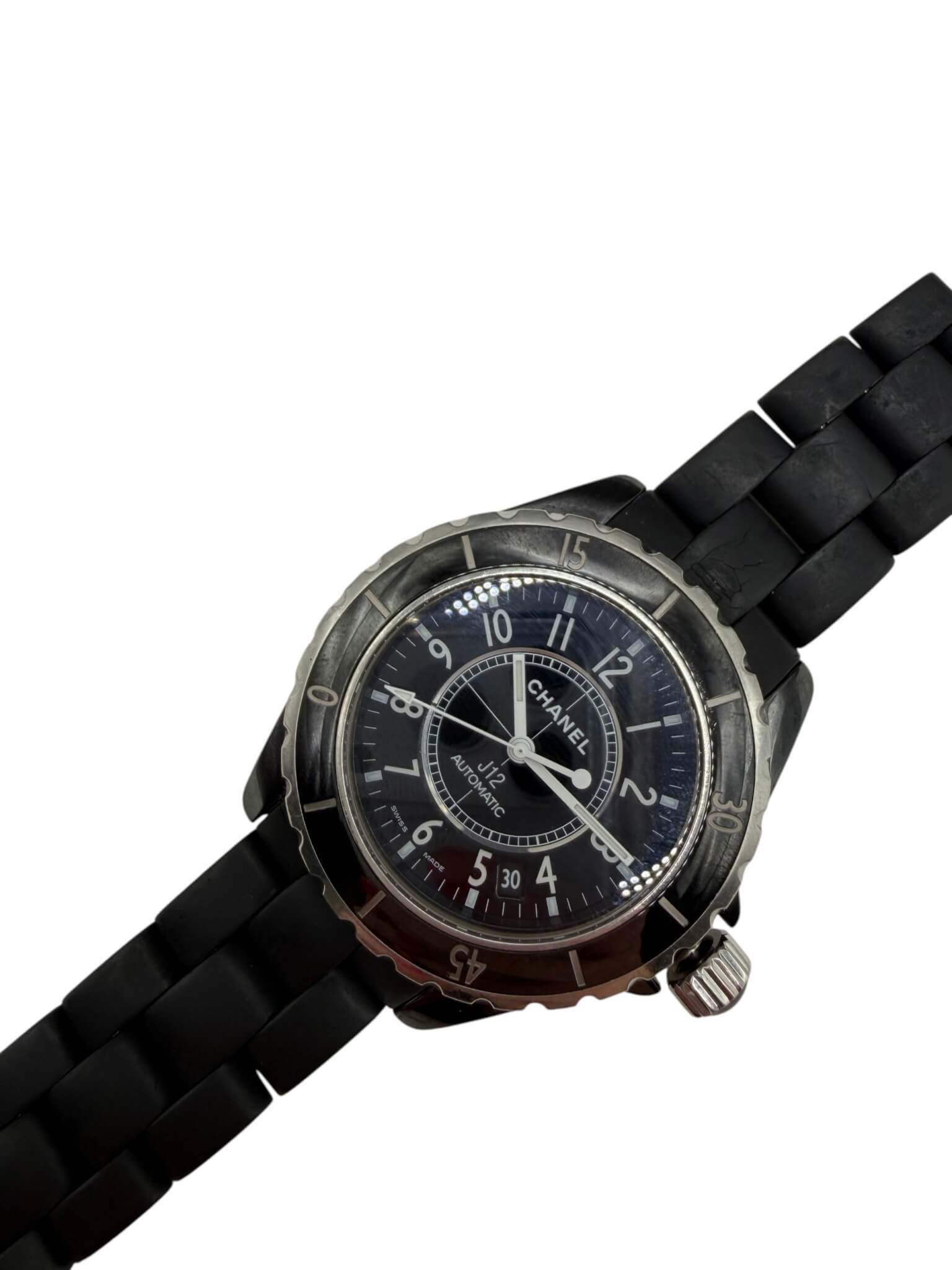 La Chanel J12 : l’icône horlogère incontournable - Lazuli