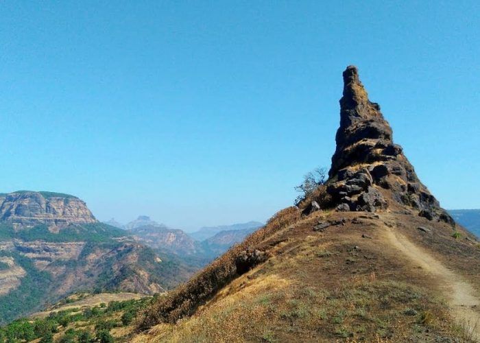 night trek to Irshalgad