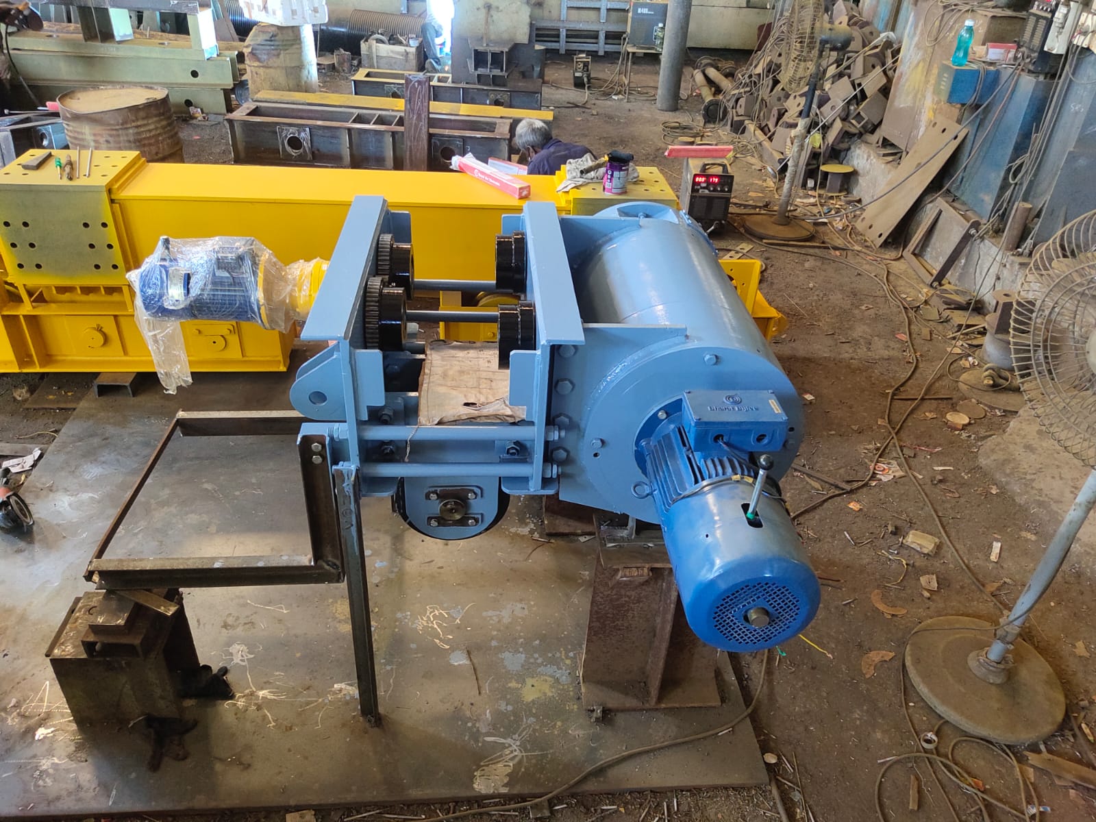 Heavy duty hoist for infrastructure projects up to 100 MT