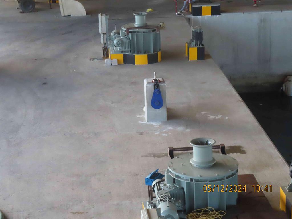 10 Ton Electric Capstan with Fairlead & Tackle Arrangement