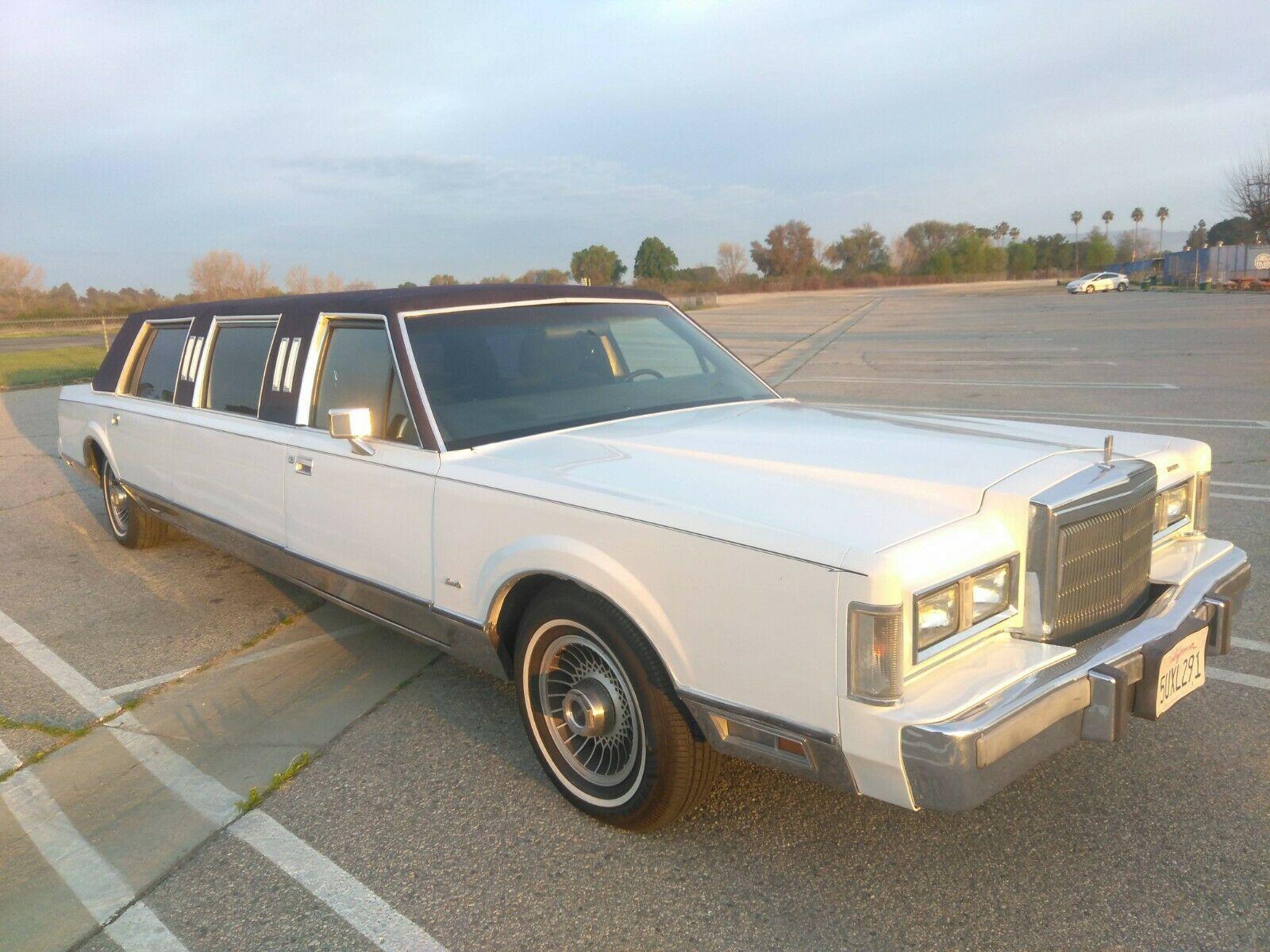 Lincoln Town car 1989 лимузин