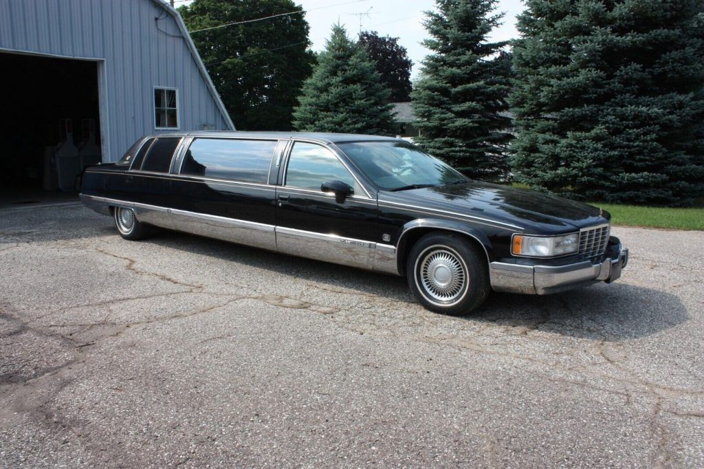 1994 Cadillac Fleetwood limousine [dealer maintained]