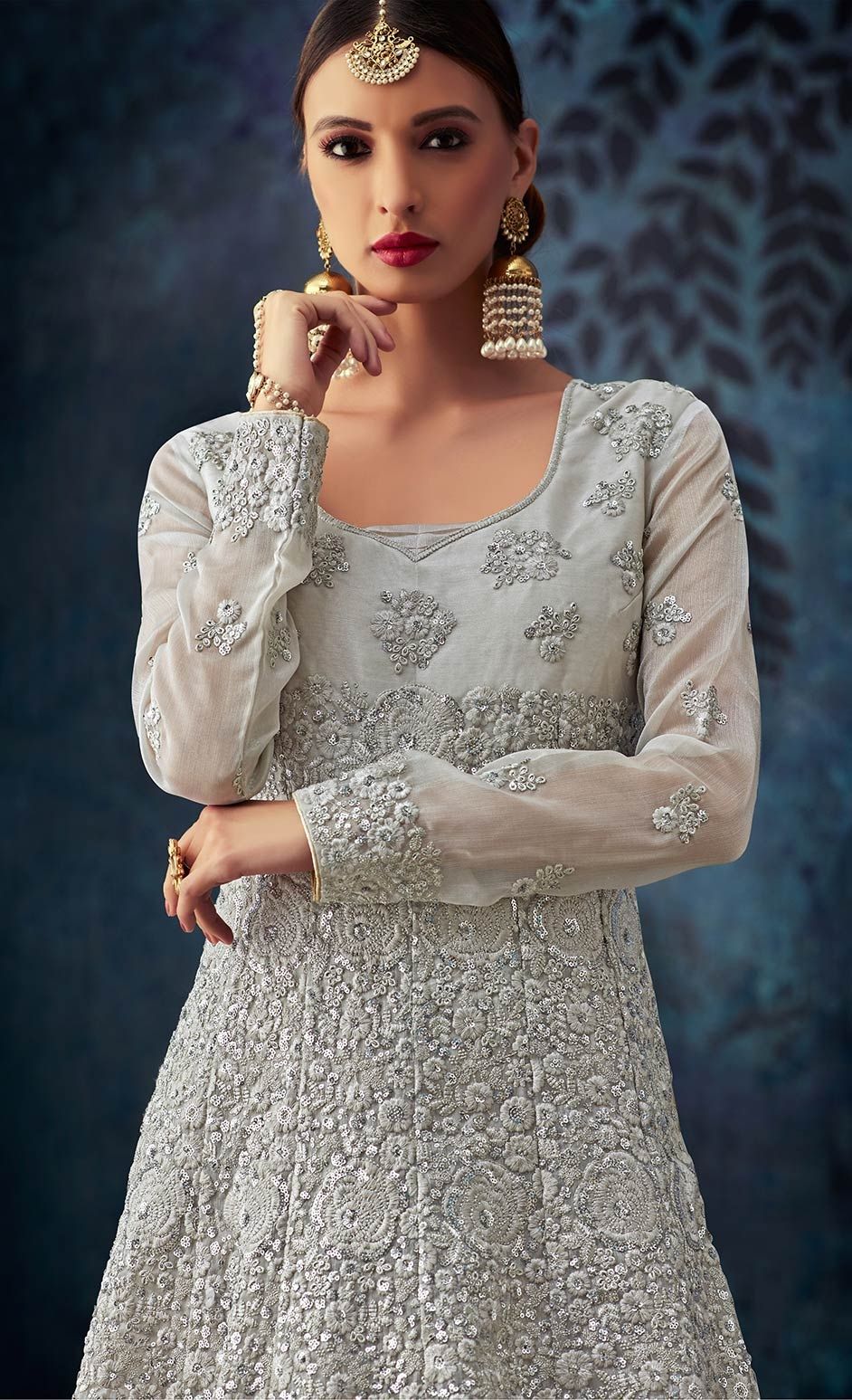 1556933 Bridal Black and Grey color Organza Silk fabric Salwar Kameez