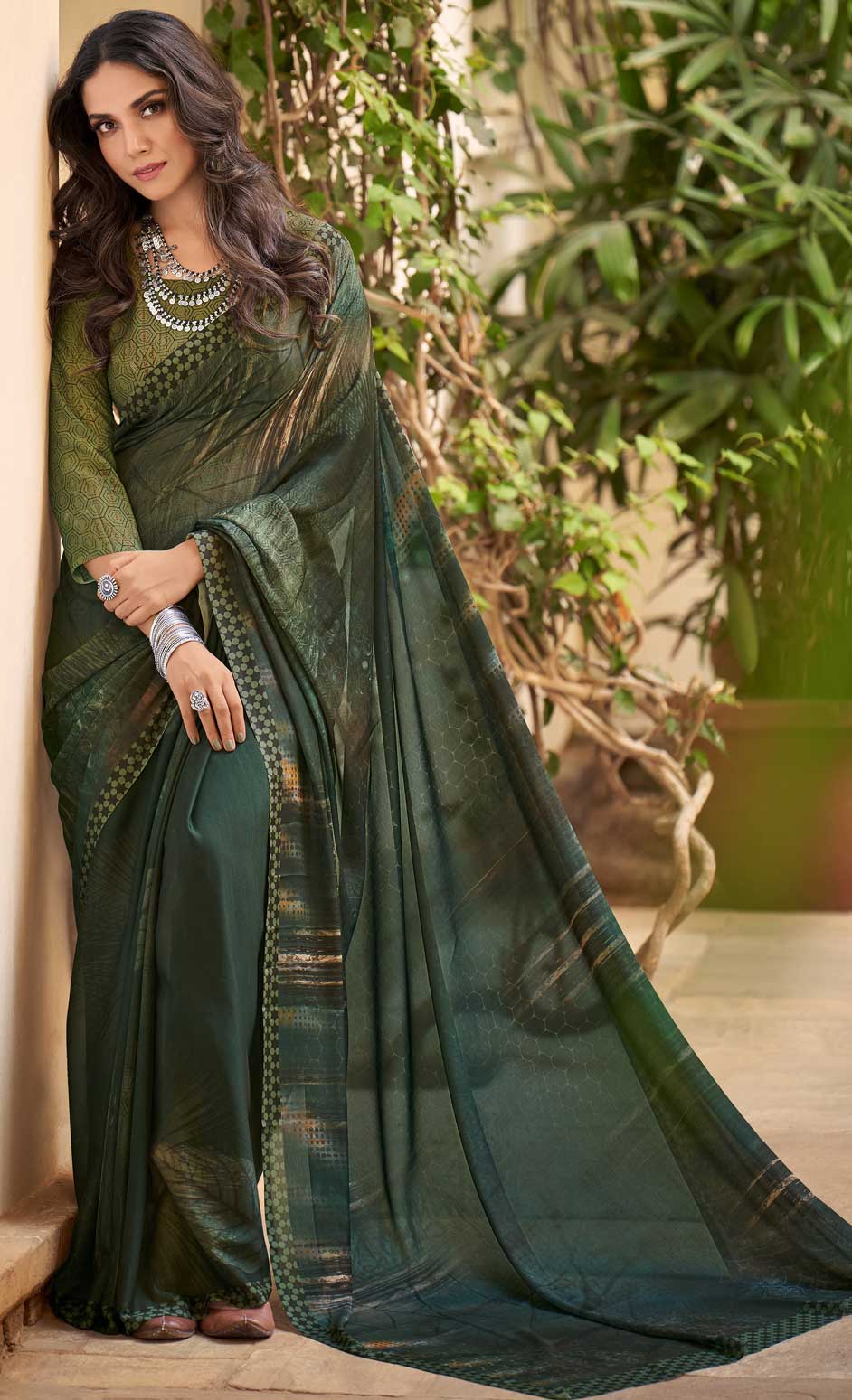 Cream & Green Crepe Silk Readymade/Easy Saree
