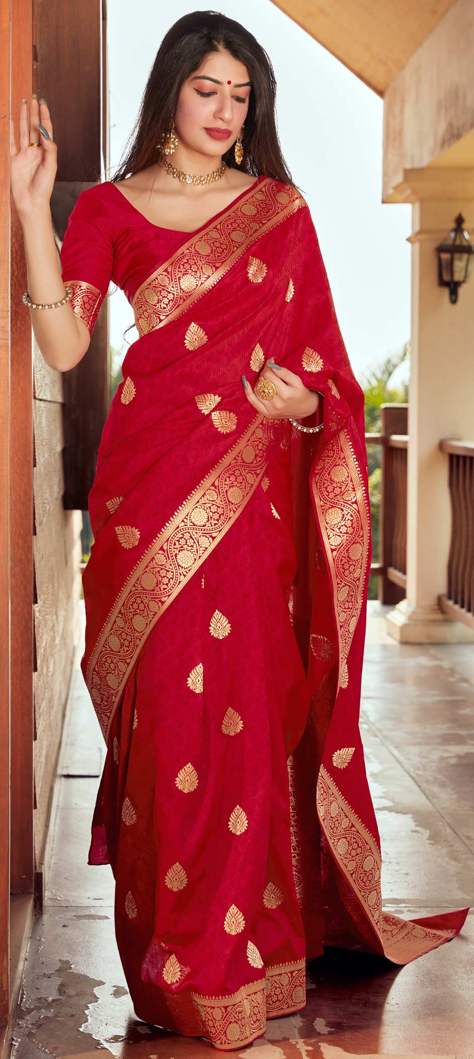 Traditional Red And Maroon Color Banarasi Silk Silk Fabric Saree