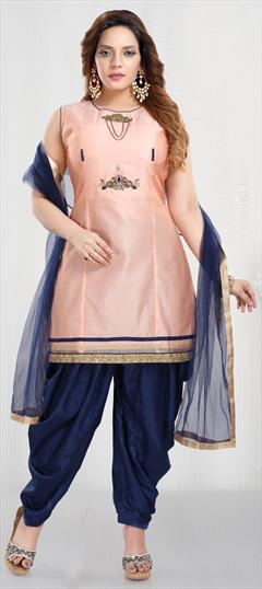 Festive, Party Wear Pink and Majenta color Salwar Kameez in Chanderi Silk fabric with Patiala Patch work : 1707360
