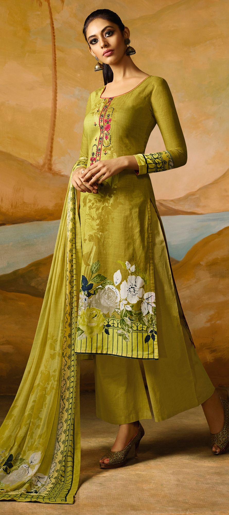 1513970 Party Wear Green color Cotton fabric Salwar Kameez