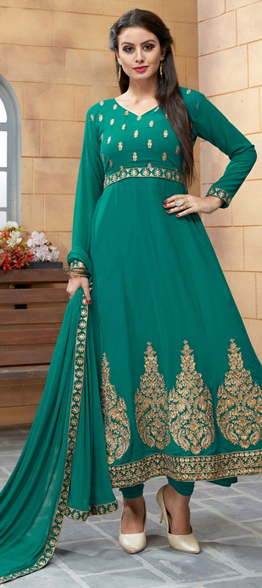 1519528 Party Wear Green color fabric Salwar Kameez