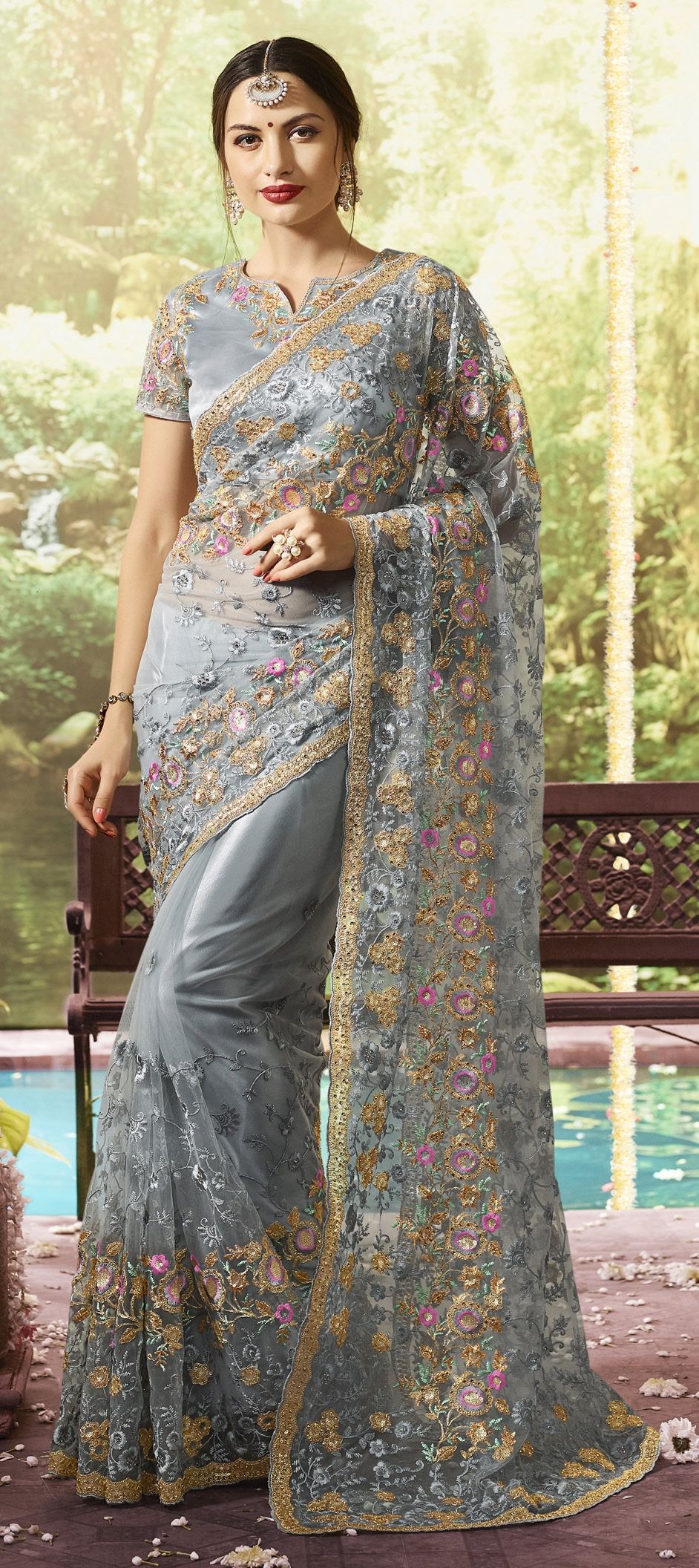 4 Silk Saree Pallu Drape Styles To Try This Wedding Season, by Sayeri  Bhattacharya