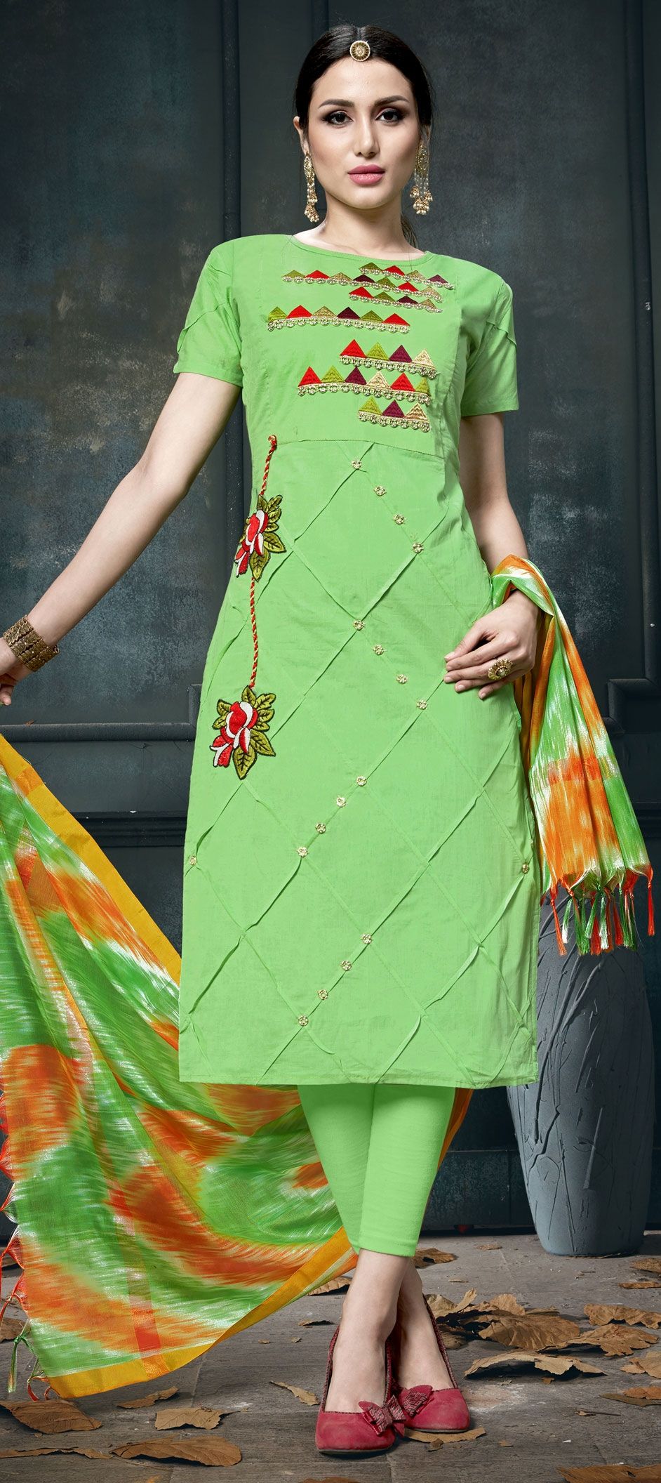 1562387: Casual, Party Wear Green color Cotton fabric Salwar Kameez