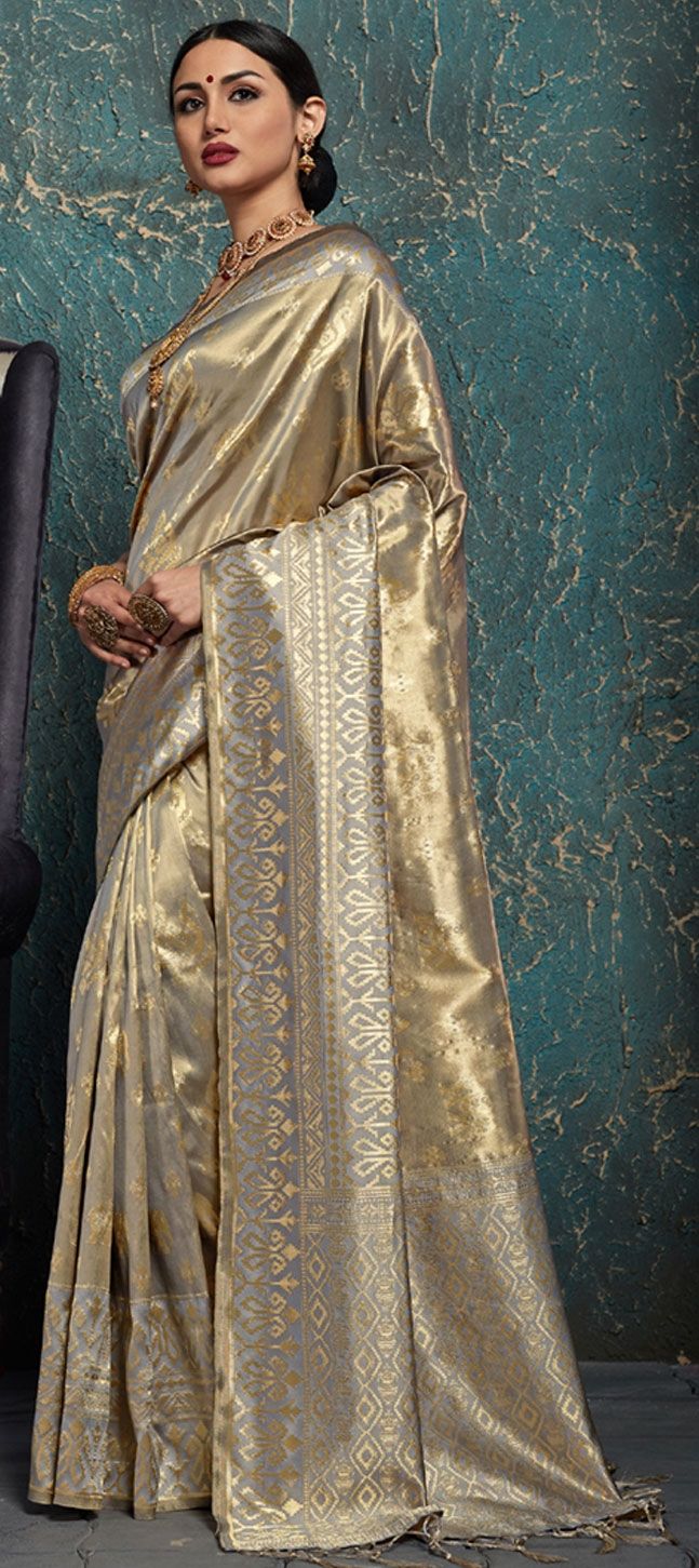 Silk Blend Gold Traditional Saree main image 1