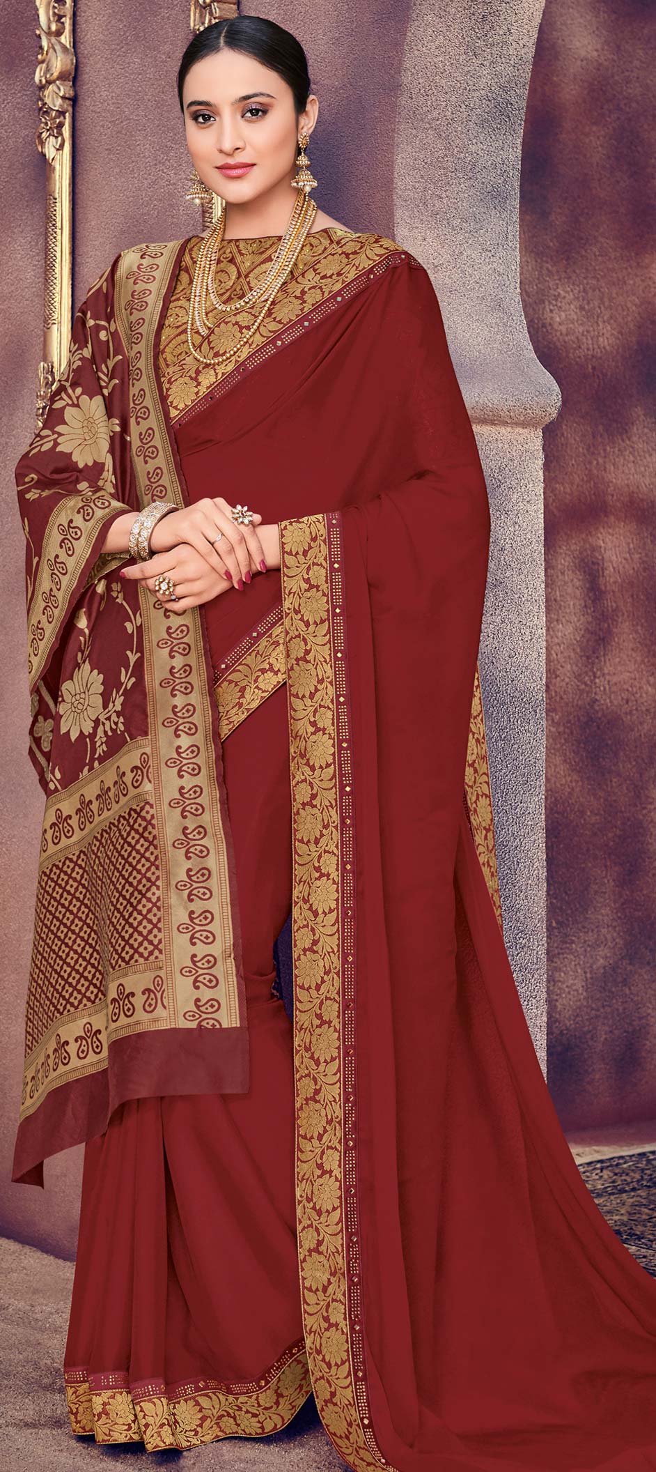 BRIDAL RECEPTION SAREE IN MAROON