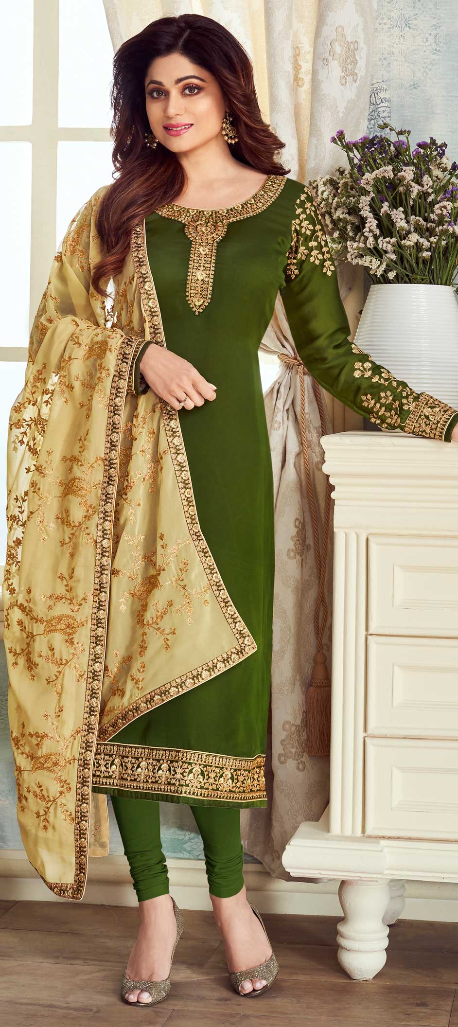 Bollywood Green color fabric Salwar Kameez 1578536