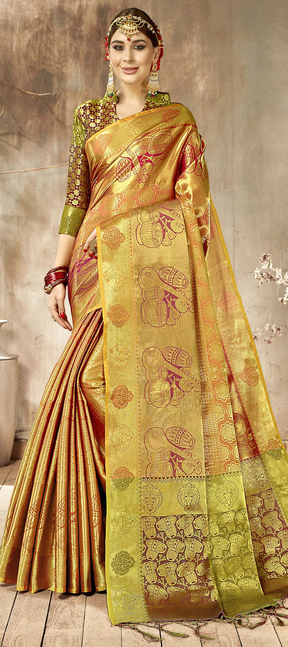 Traditional Orange color Kanjeevaram Silk, Silk fabric Saree : 1579556