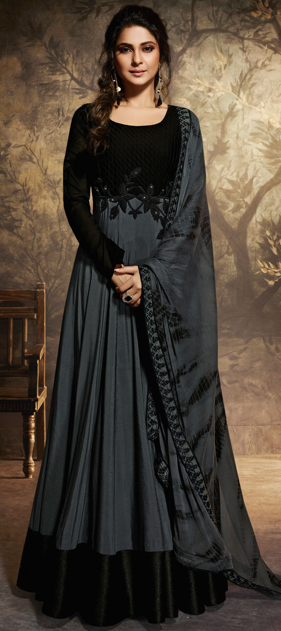 black gown for party wear