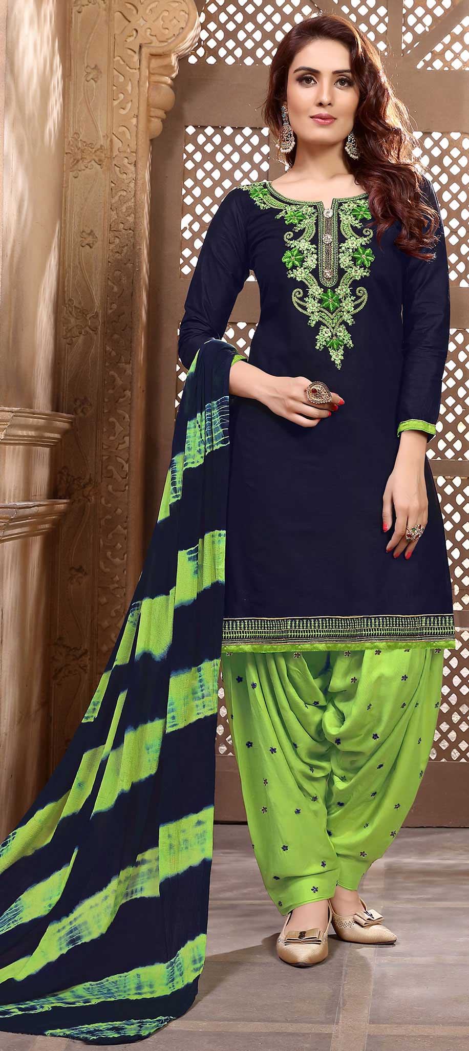 Bollywood Blue color Cotton fabric Salwar Kameez : 1588757