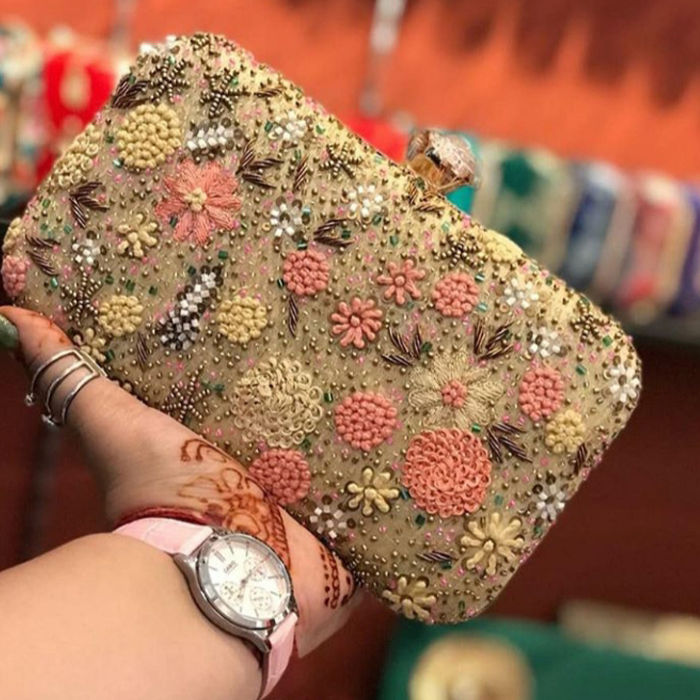 Floral clutch