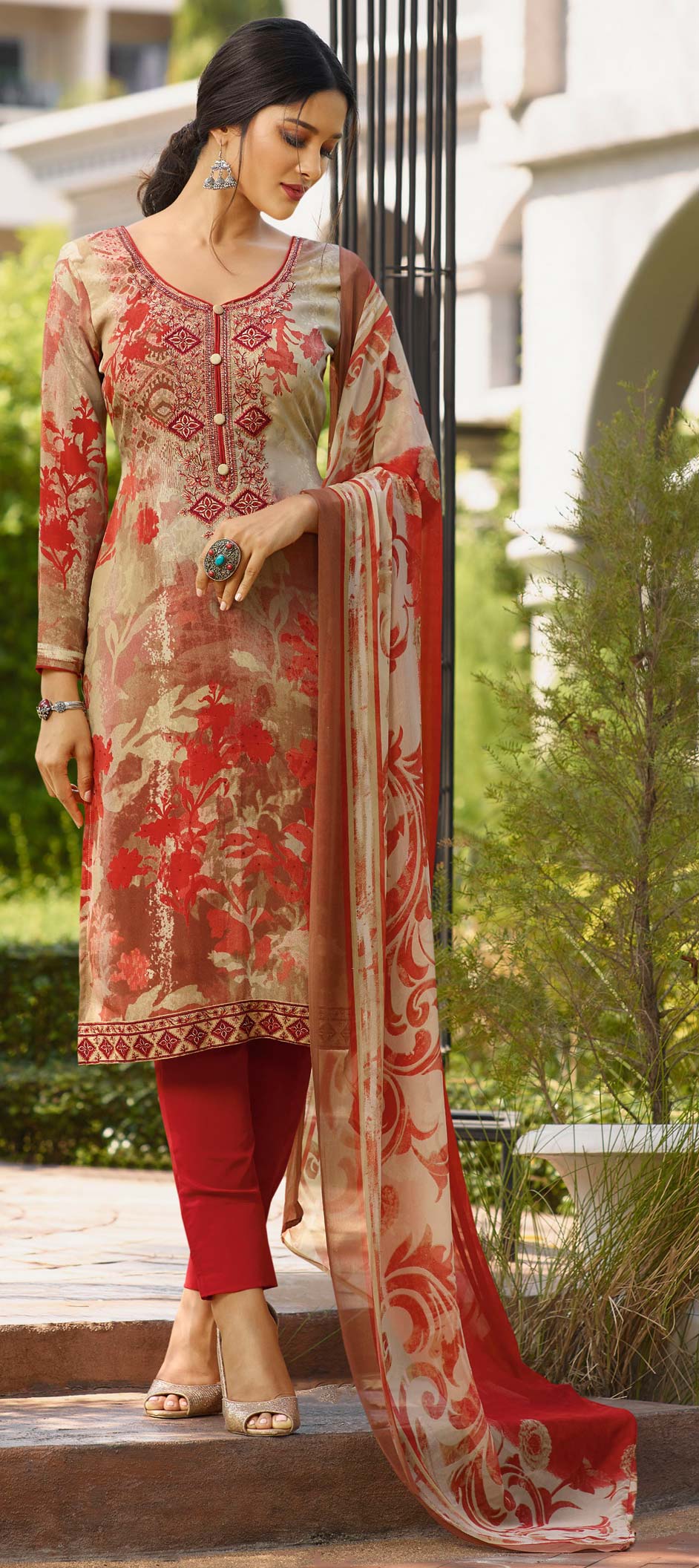 Casual Multicolor color Crepe Silk fabric Salwar Kameez : 1609514