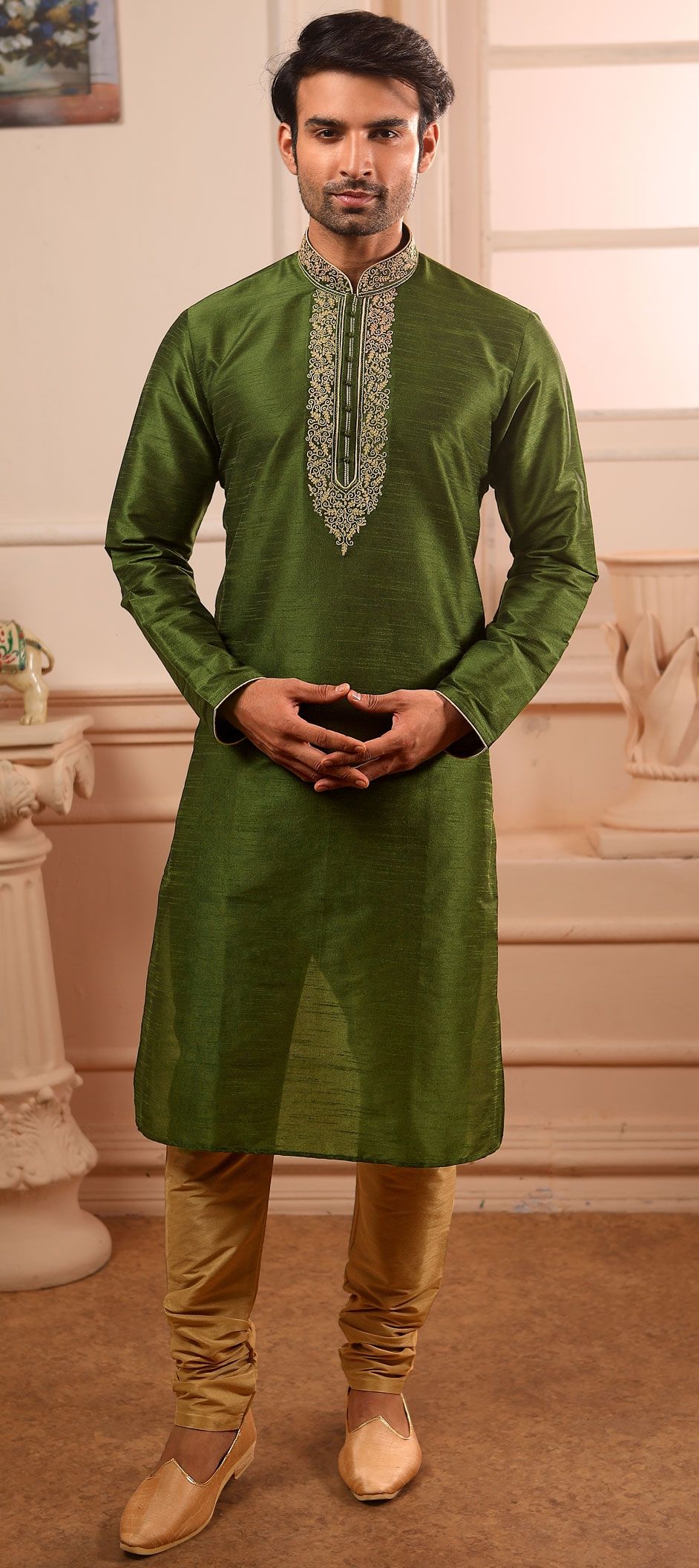 Green color Banarasi Silk fabric Kurta Pyjamas 1609769