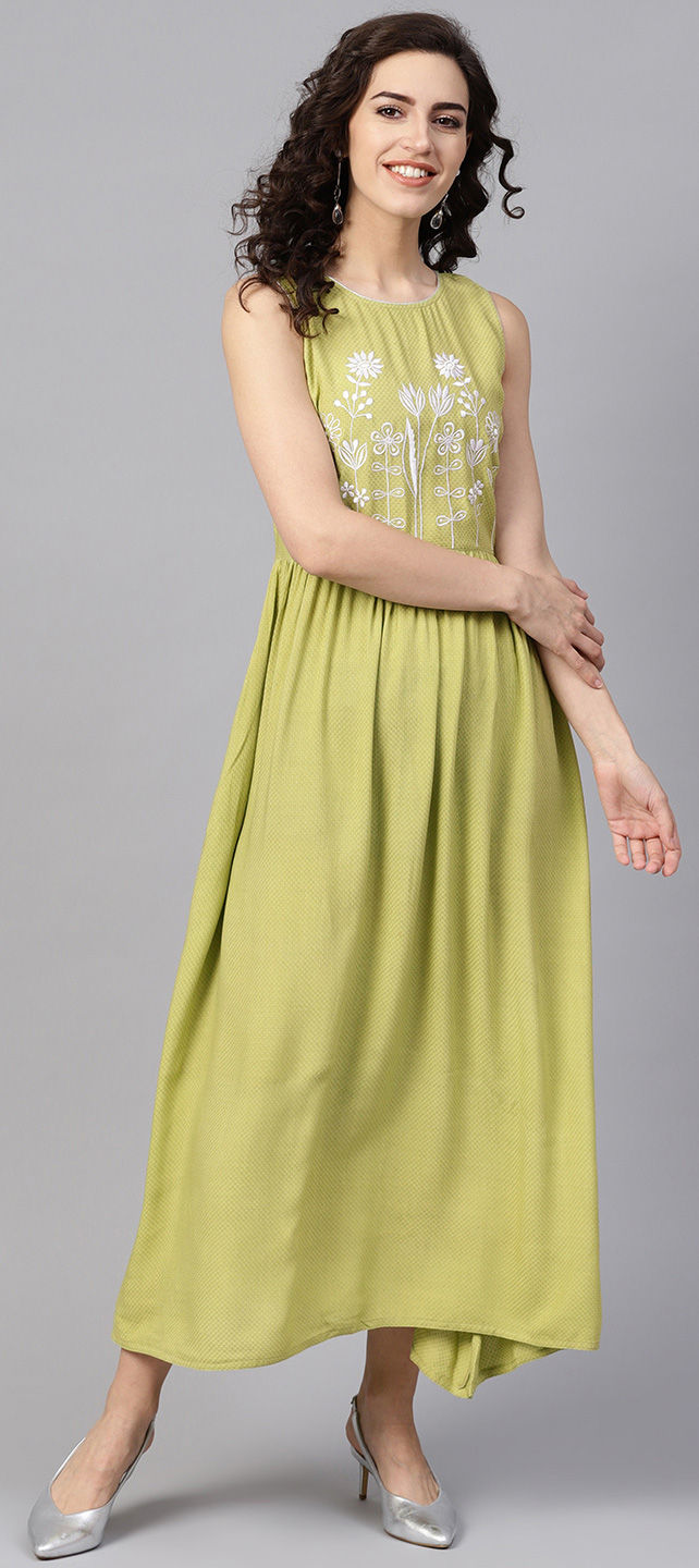 Casual Green color Rayon fabric Dress 1628781