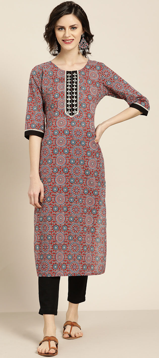 Reddish Maroon Printed Tunic Set main image 0