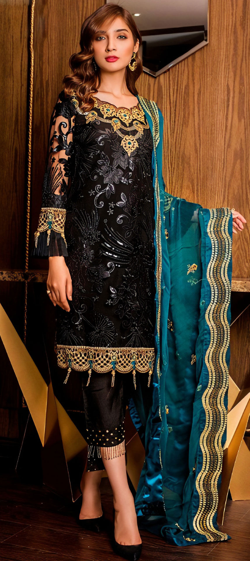 Tips For Choosing The Perfect Salwar Kameez For Various Occasions