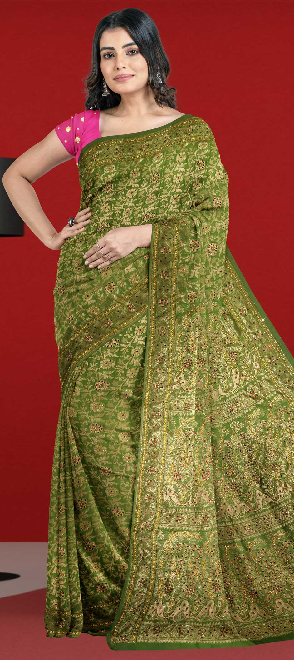 Traditional Wedding Green Color Kanjeevaram Silk Silk Fabric Saree 1693138