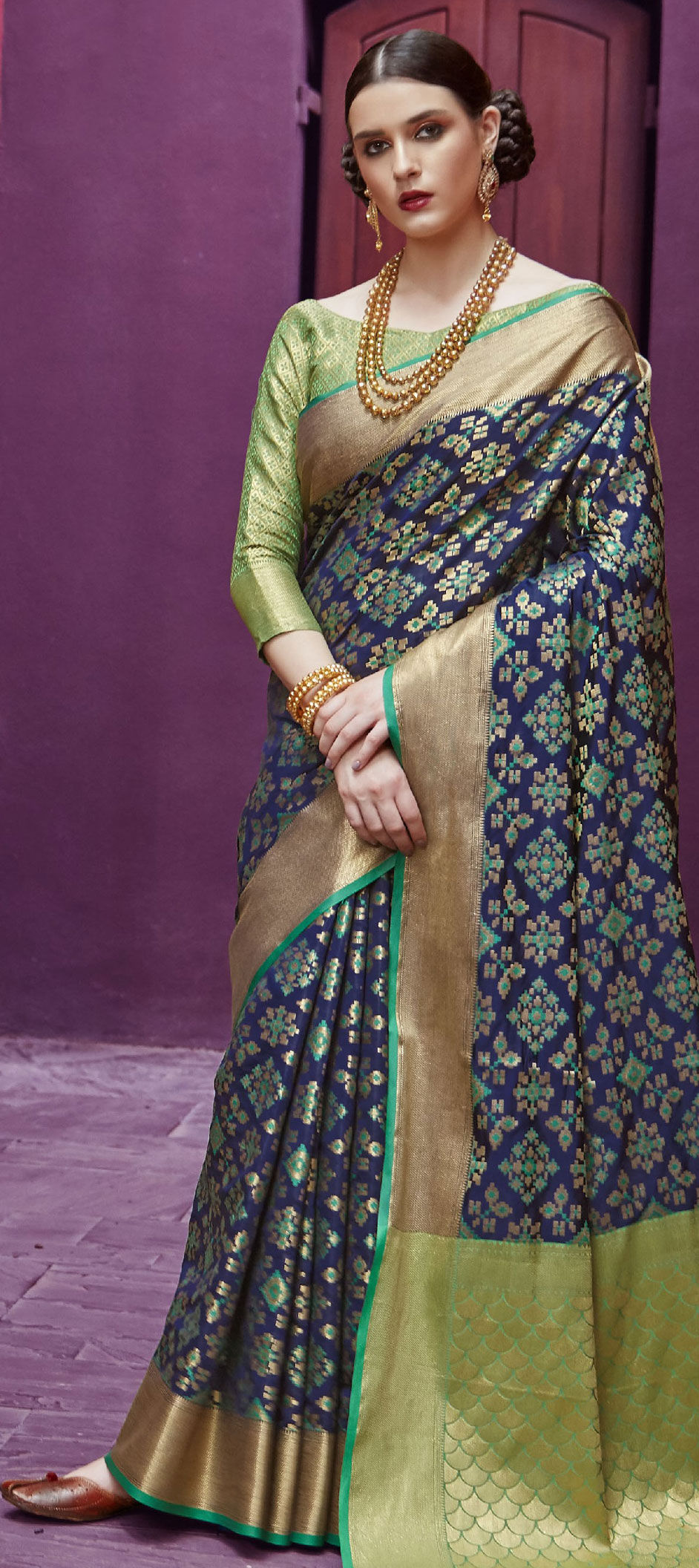 Traditional Blue color Patola Silk, Silk fabric Saree : 1715996