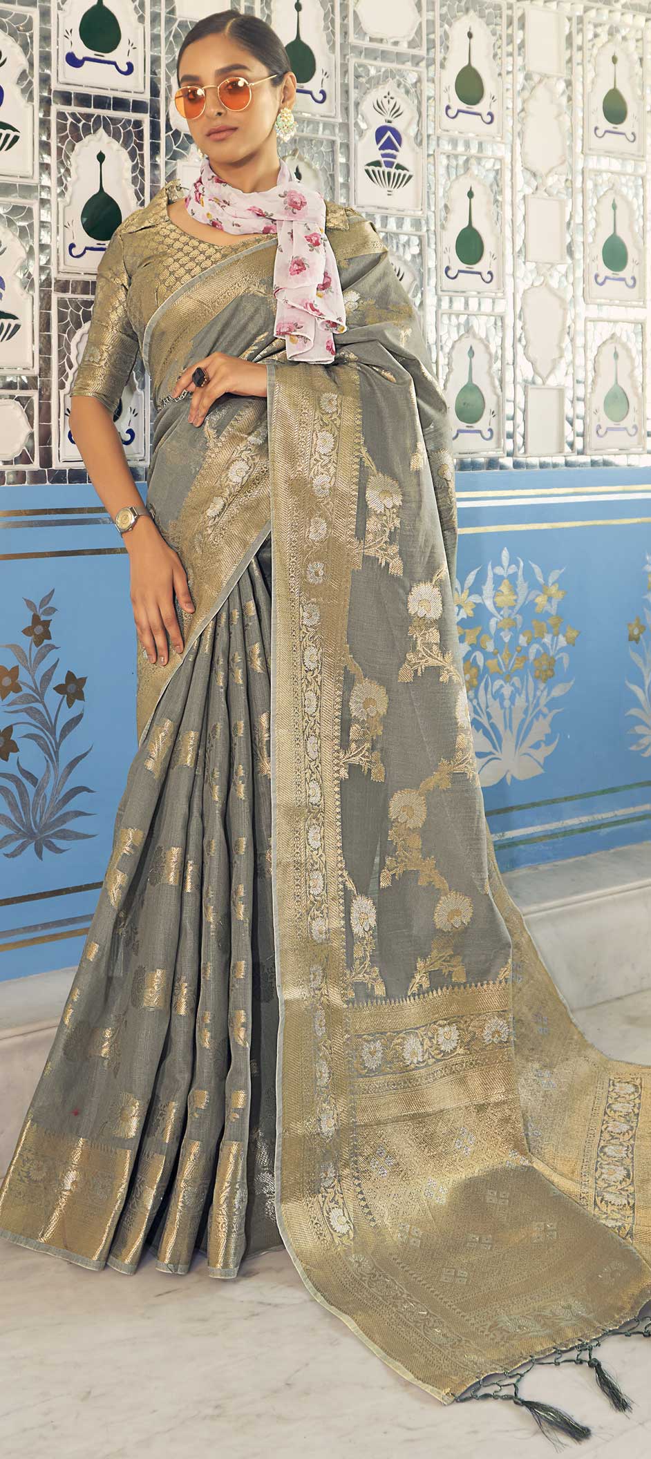 Traditional Black and Grey color Linen fabric Saree 1820782