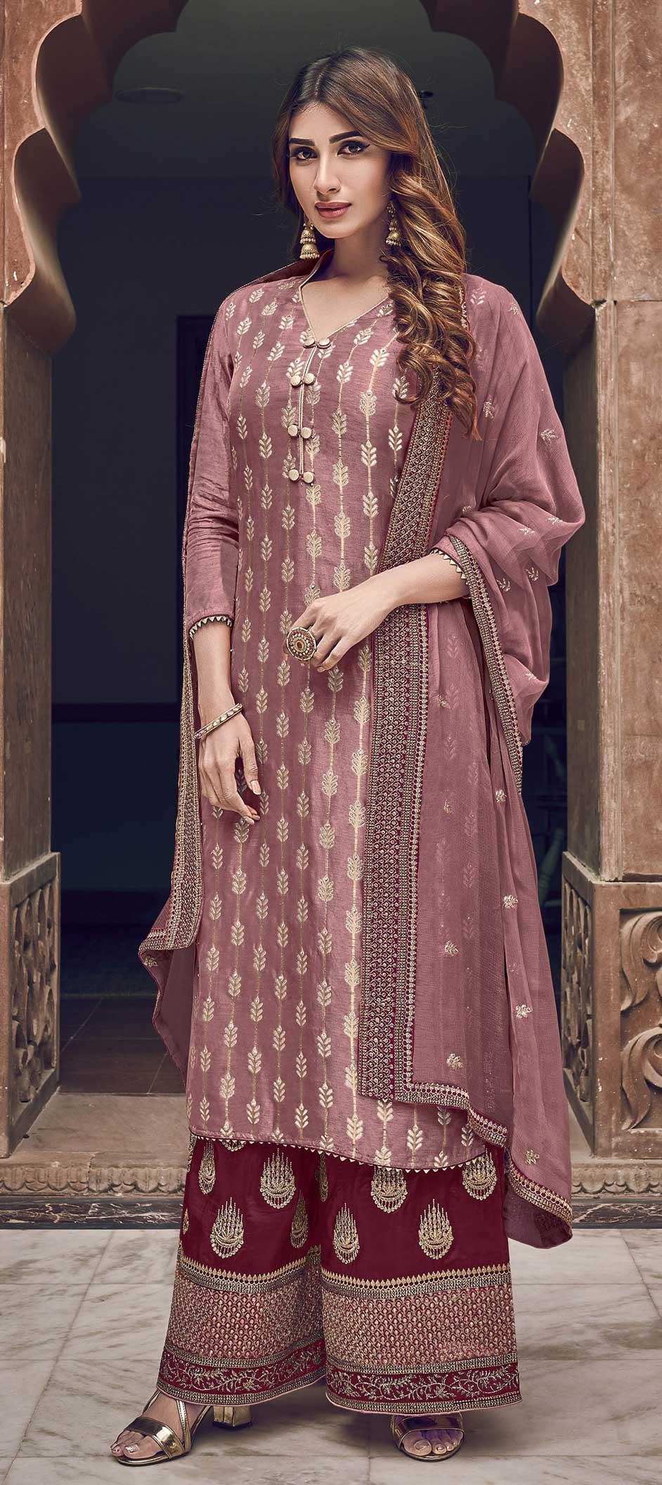 Pink Georgette Kameez With Salwar Suit For Indian & Pakistani Wedding Festival Season - Thread, Zari & Sequence Work