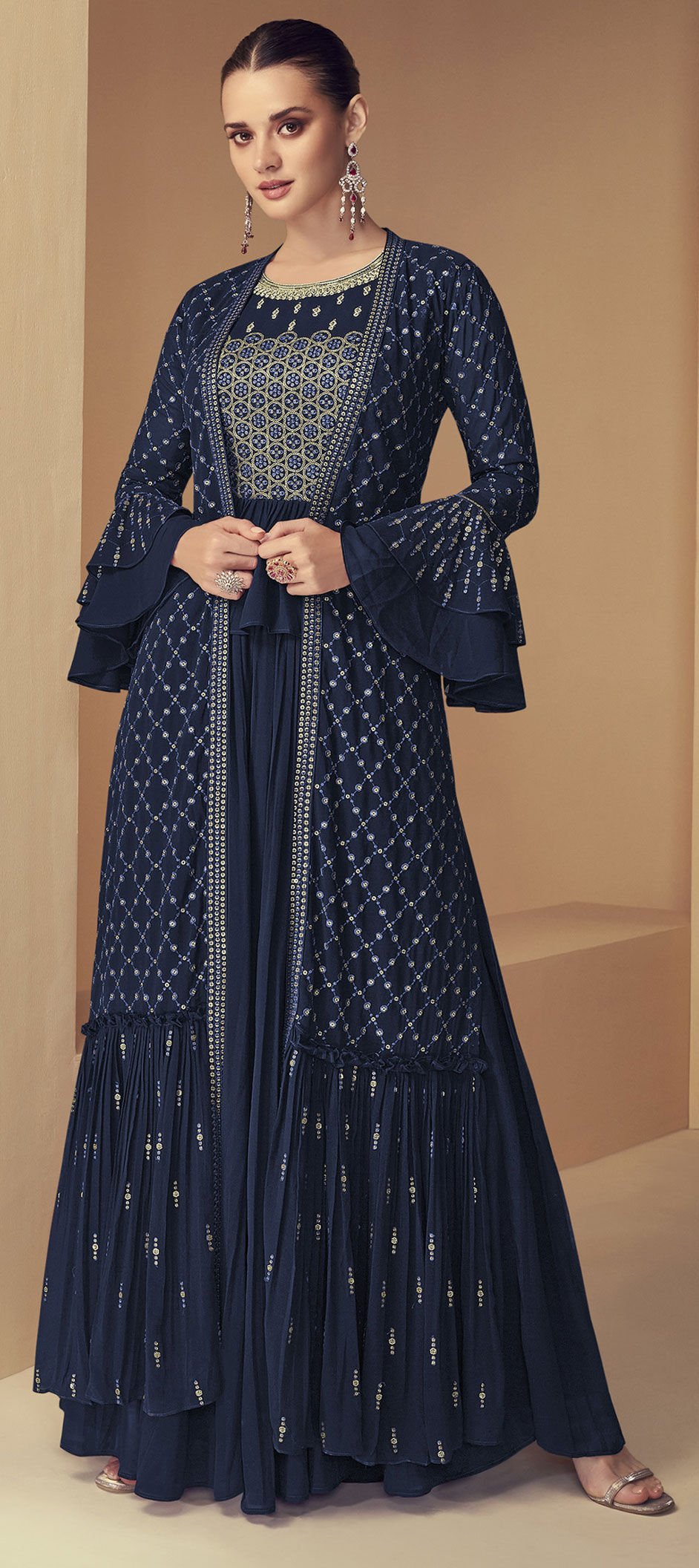 kameanzです。 Festive, Reception Blue color Georgette fabric Salwar