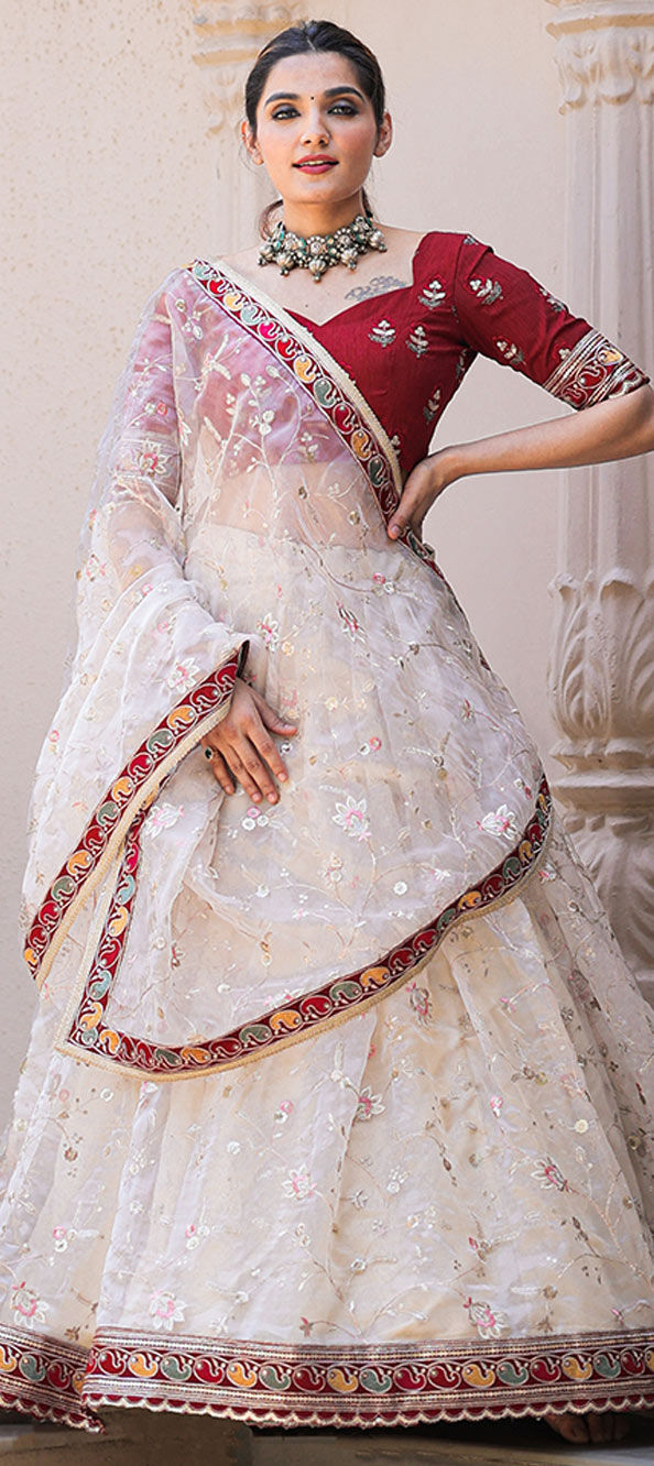 Party Wear Black, Red And Golden Black & Red Georgette Lehenga Choli at Rs  3000 in Moradabad