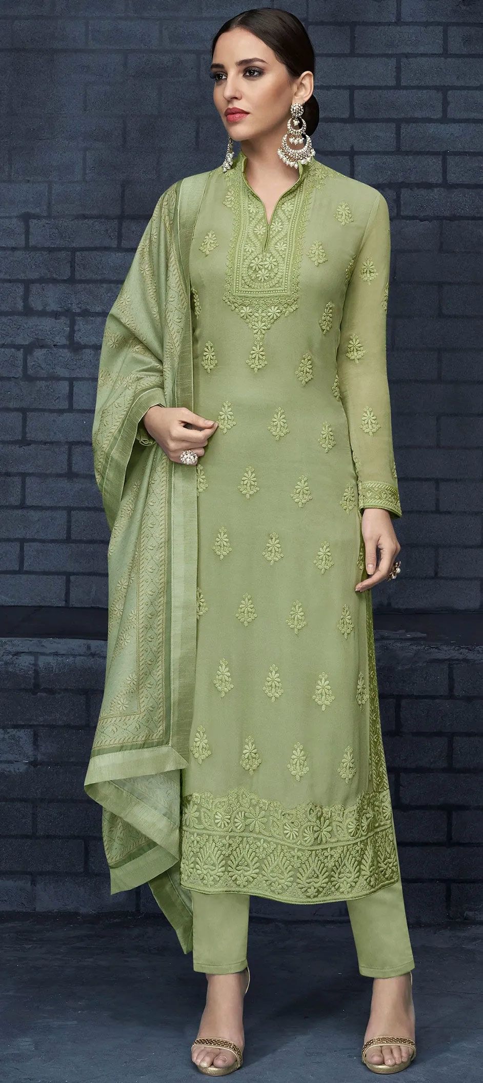 Velvet Salwar Kameez - Designer Velvet Suits for Women | Andaaz Fashion