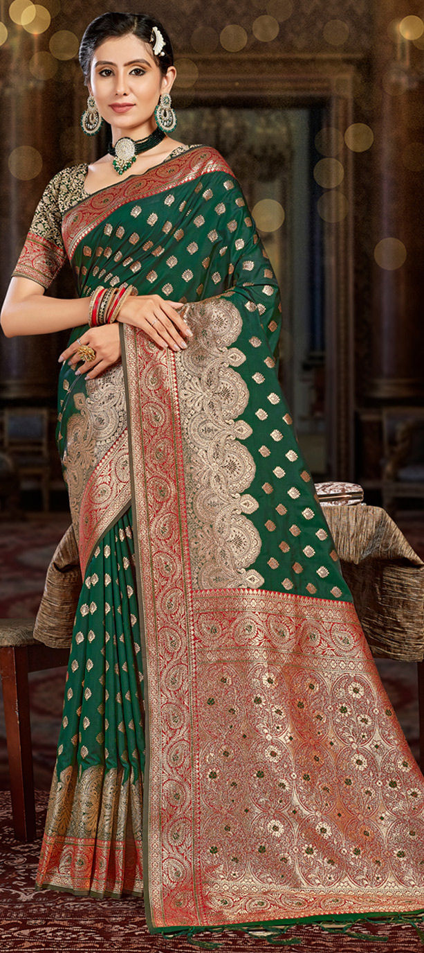 Green & Maroon Bandhej Saree Dolly, Art Silk, 6.3 at Rs 599 in Kannad