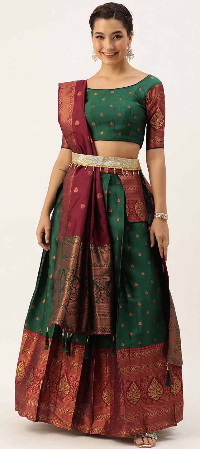 Bridal, Wedding Red and Maroon color Velvet fabric Lehenga : 1594616