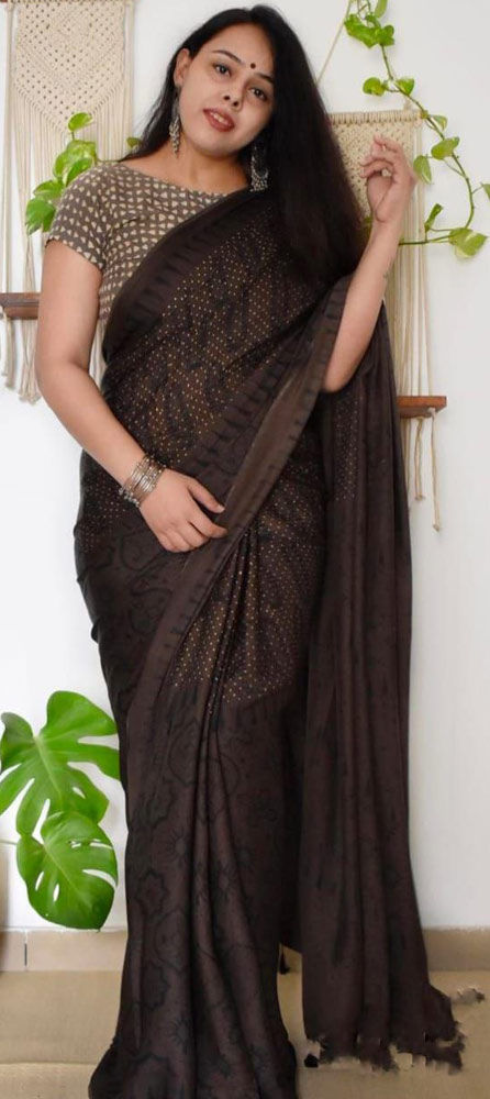 Cotton Blend Beige Traditional Saree