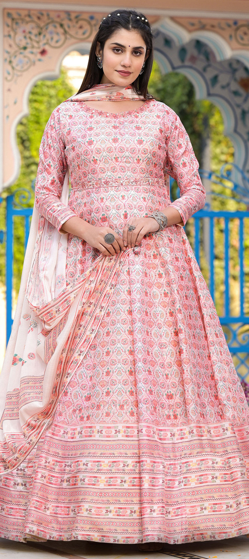 Off White Silk blend Solid Gown
