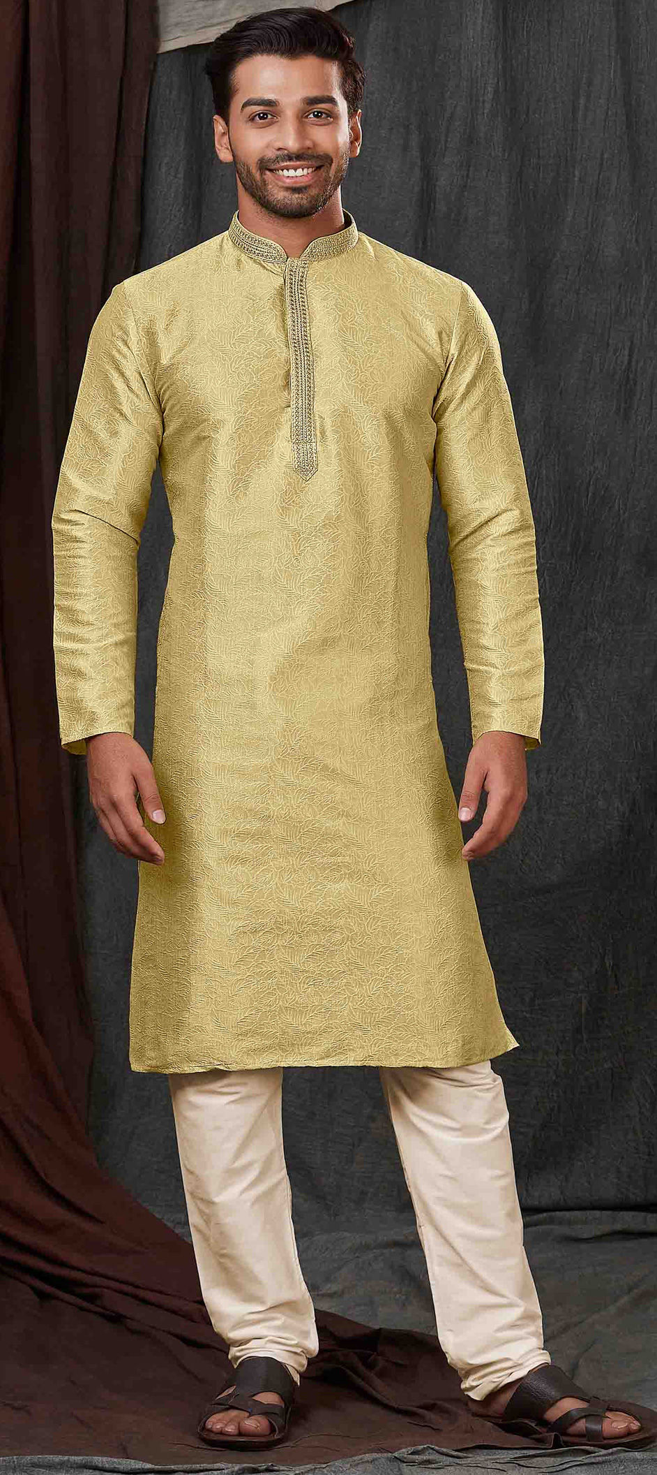 Jacquard Silk Men's Kurta Pyjama Party Wear India Apparel (Green) main image 1
