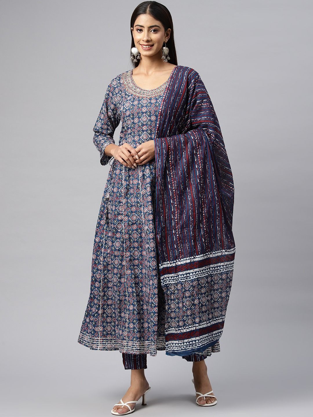Women's Navy Blue Dyed Cotton Anarkali Kurta main image 1