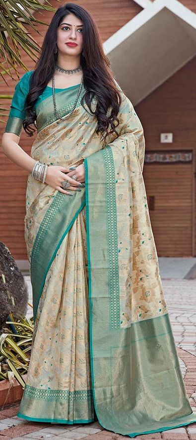 5 types of Beautiful Banarasi Sarees you can choose from