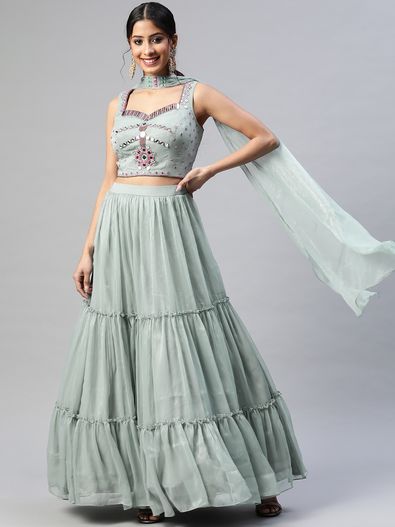 Pastel bridal lehenga ideas | Kareena kapoor khan, Kareena kapoor, Lehenga  choli online