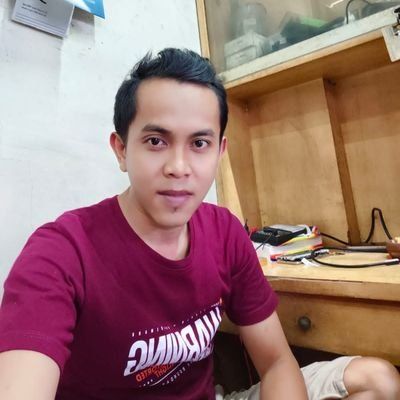 Arya dwi's Lens avatar