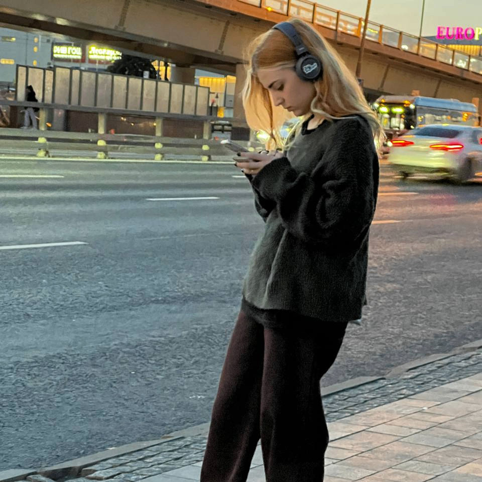 olya (olyalar22.lens) Lens social identity (.lens handle) PFP