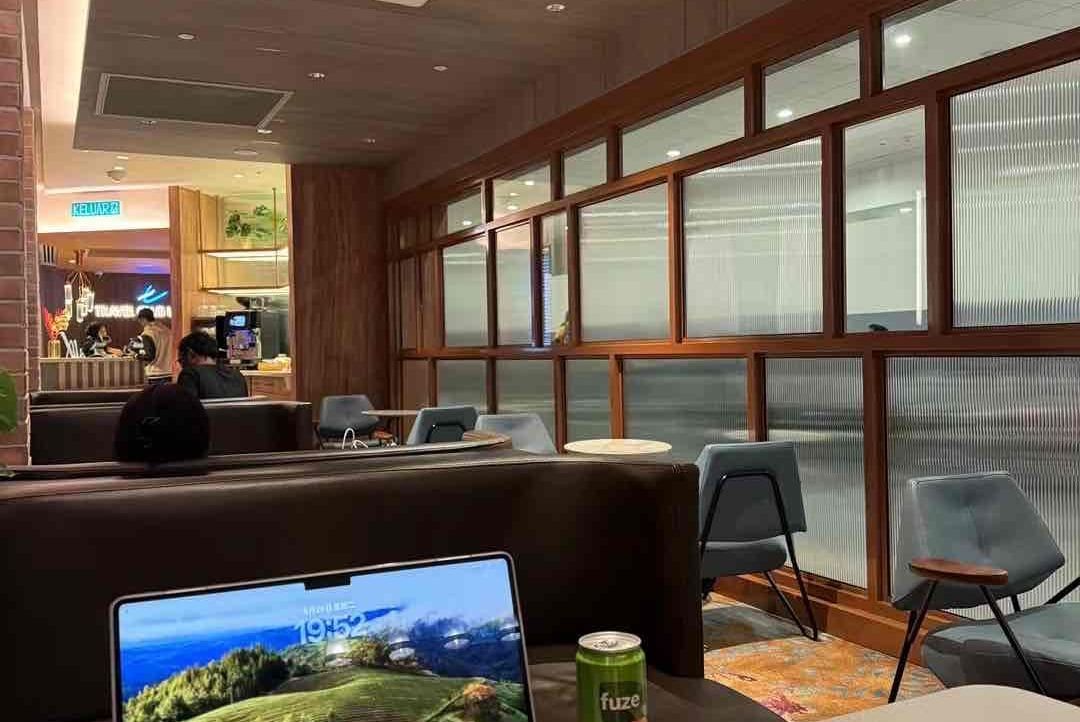 Lixixi's Lens avatar