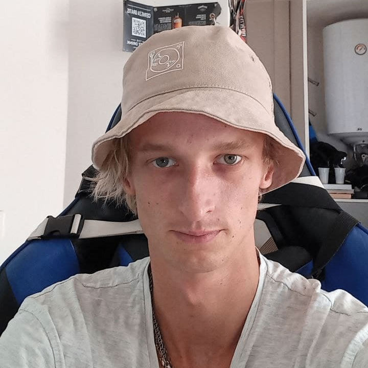 robzy2030's Lens avatar