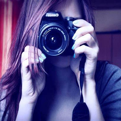 ShinnyBEE (me_huge942.lens) Lens social identity (.lens handle) PFP