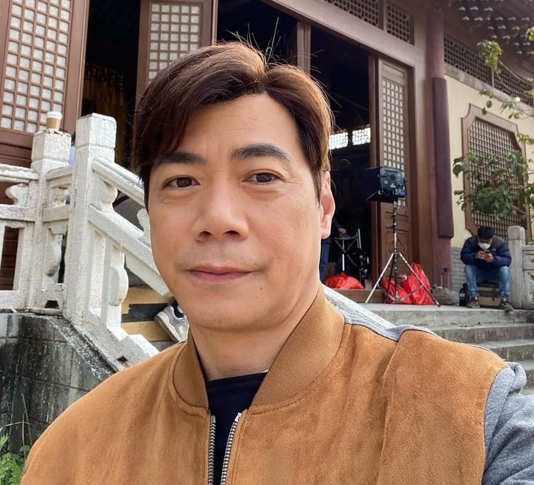 zhang wei (realzhangwei.lens) Lens social identity (.lens handle) PFP