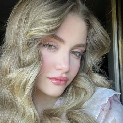 Priscilla's Lens avatar
