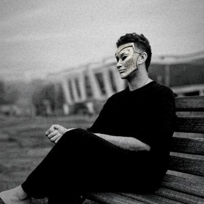 .24Nsat's Lens avatar